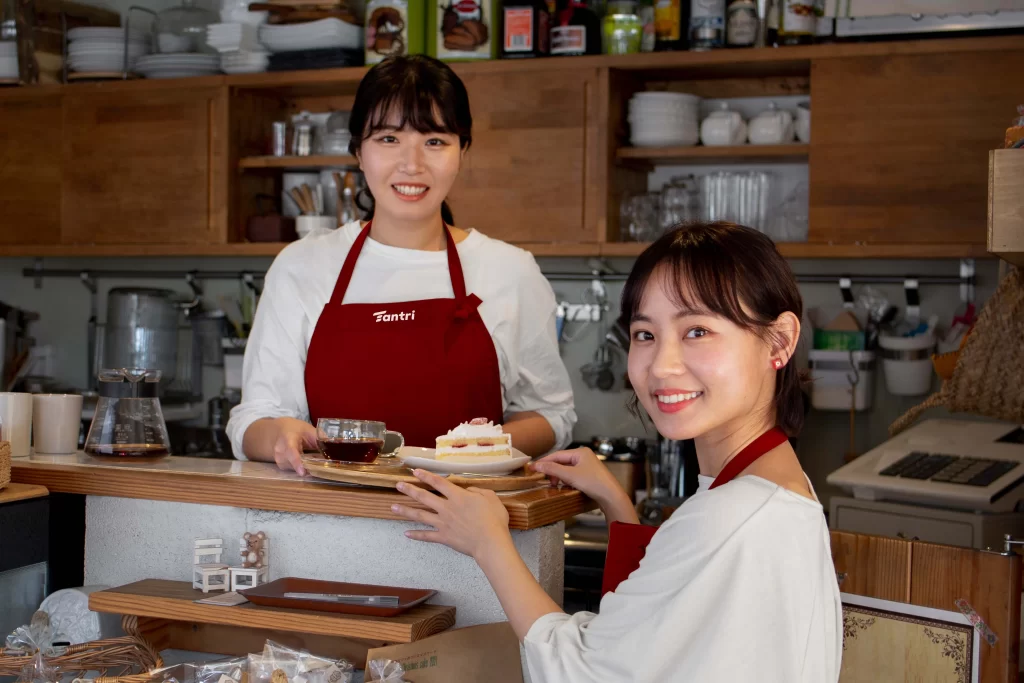Rahasia Sukses Buka Bisnis Cafe: Panduan Lengkap dari Mba Tri