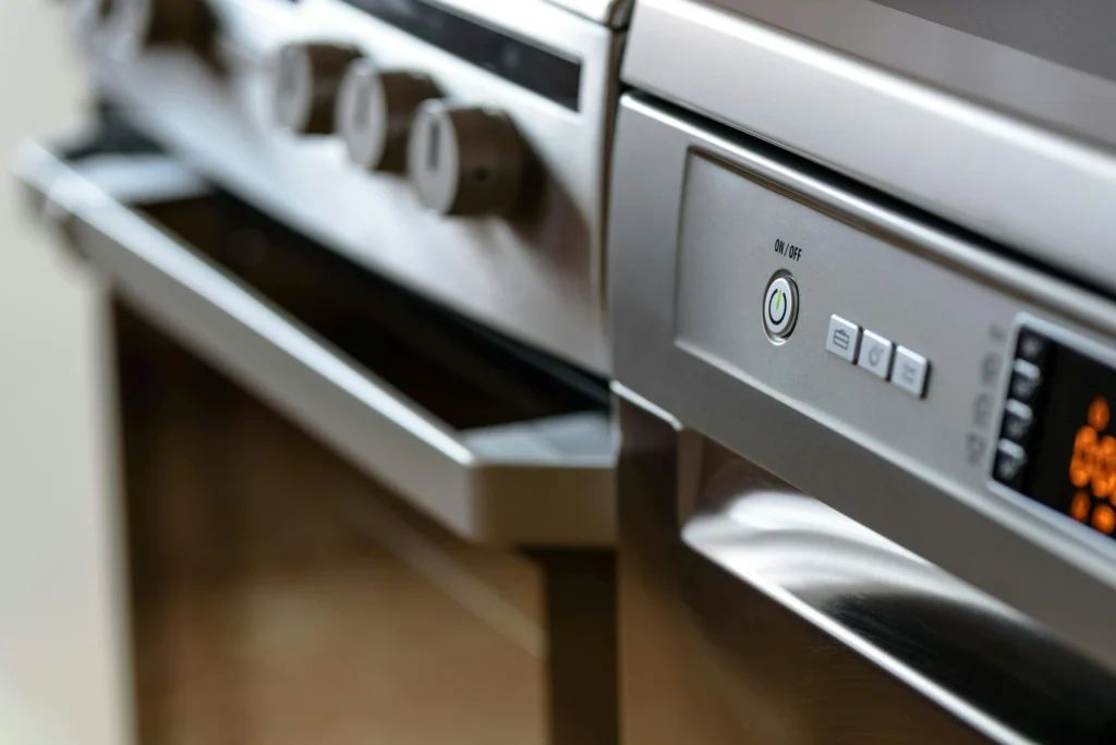 Kitchen Equipment Adalah