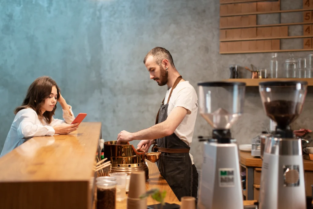 Menaikkan average basket size cafe (upselling, add on)