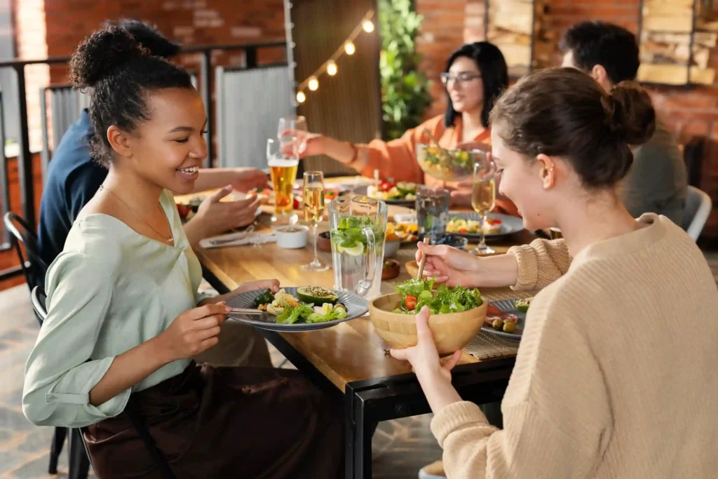 Bisnis restoran dan cafe akan lebih bertahand dengan banyak pelanggan tetap & SOP yang baik didukung dengan sistem aplikasi pos/kasir full fitur